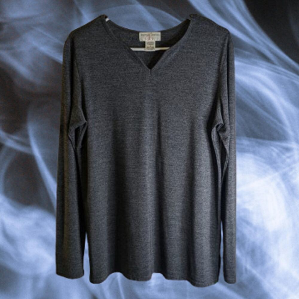 Parisian Signature small men's v neck gray rayon blend long sleeve shirt.